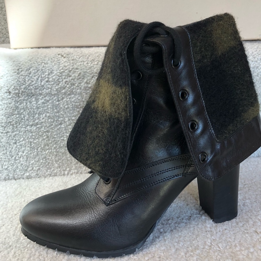 Burberry boots